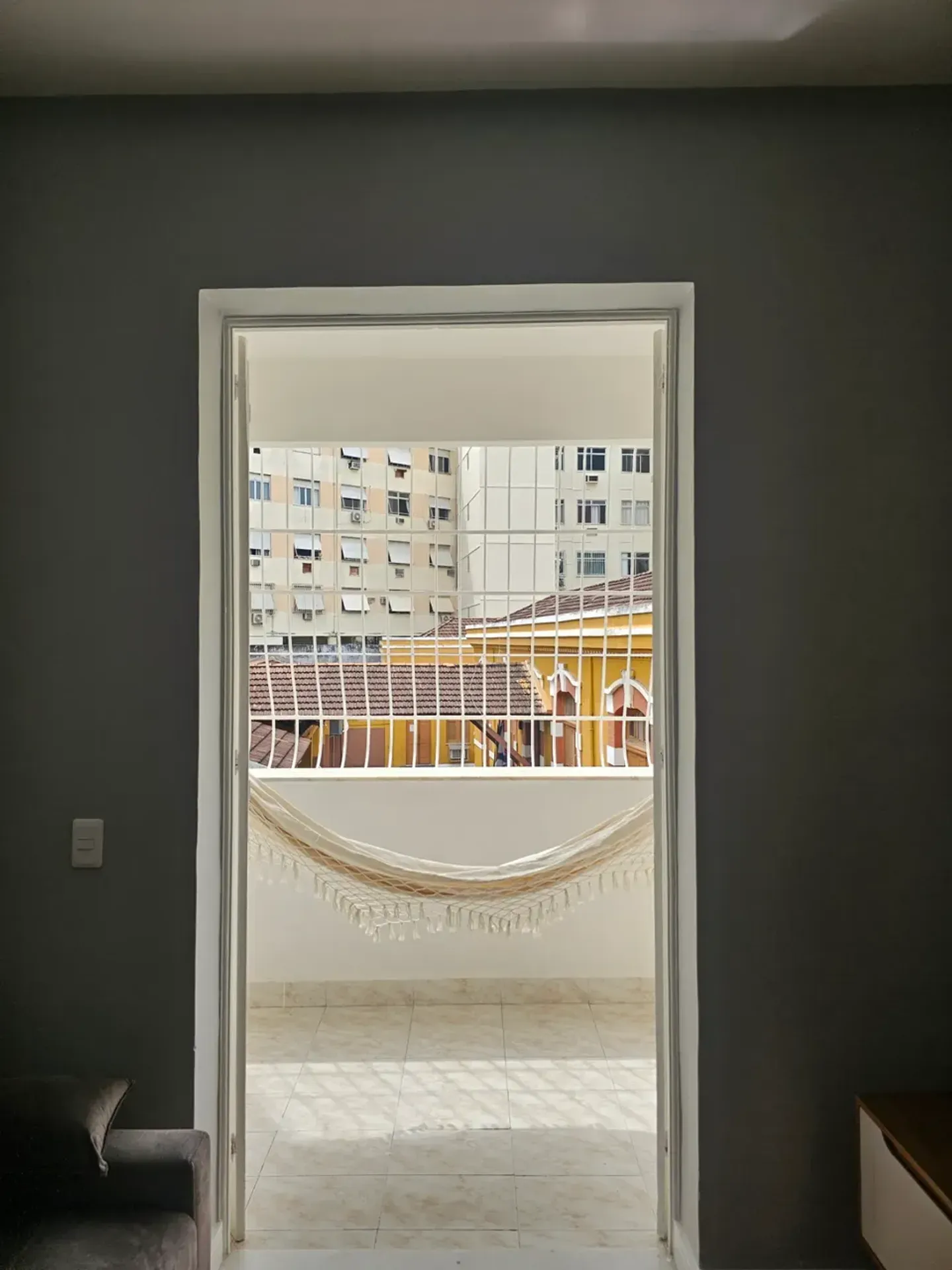 Furnished 2-bedroom apartment with balcony and 74 m² — photo 25