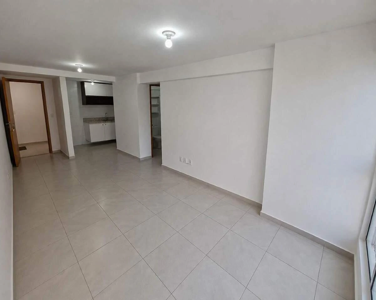 2-bedroom apartment with 1 en-suite and 1 parking spot