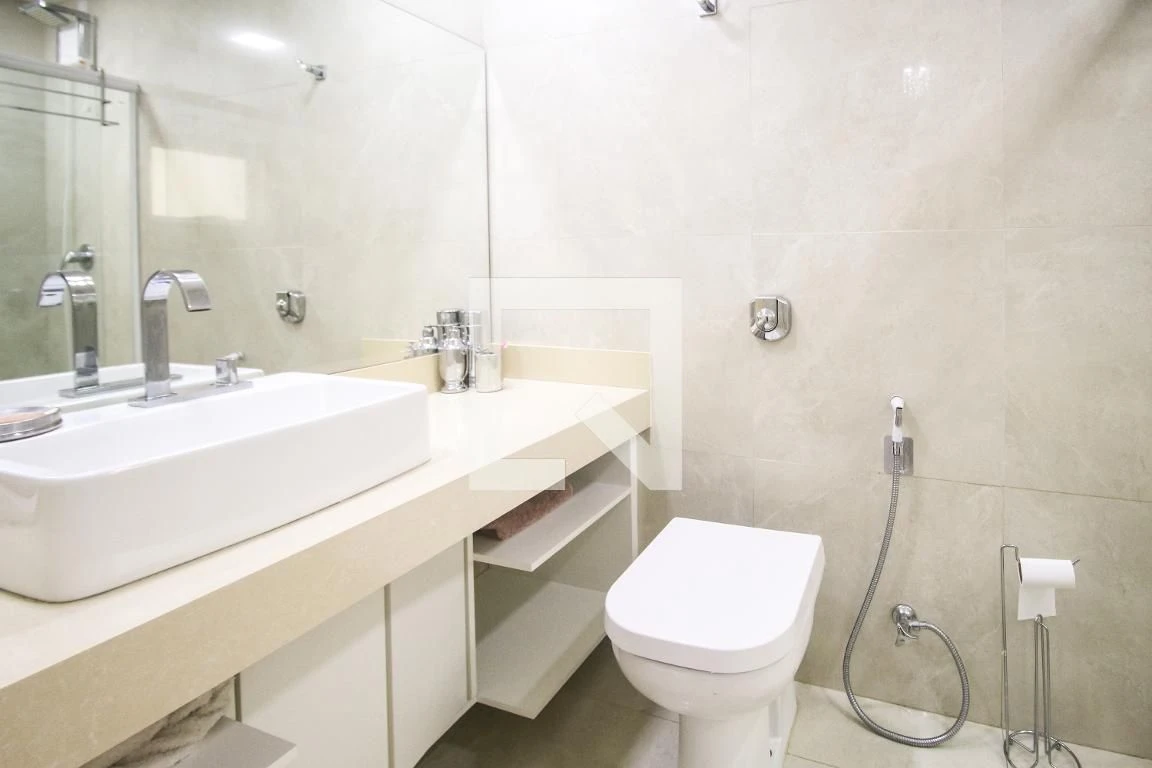 Washing machine in a 3-bedroom apartment, 136 m² — photo 18