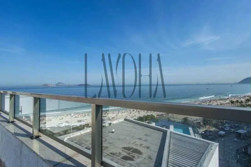 Duplex top-floor apartment with enclosed balcony — photo 4
