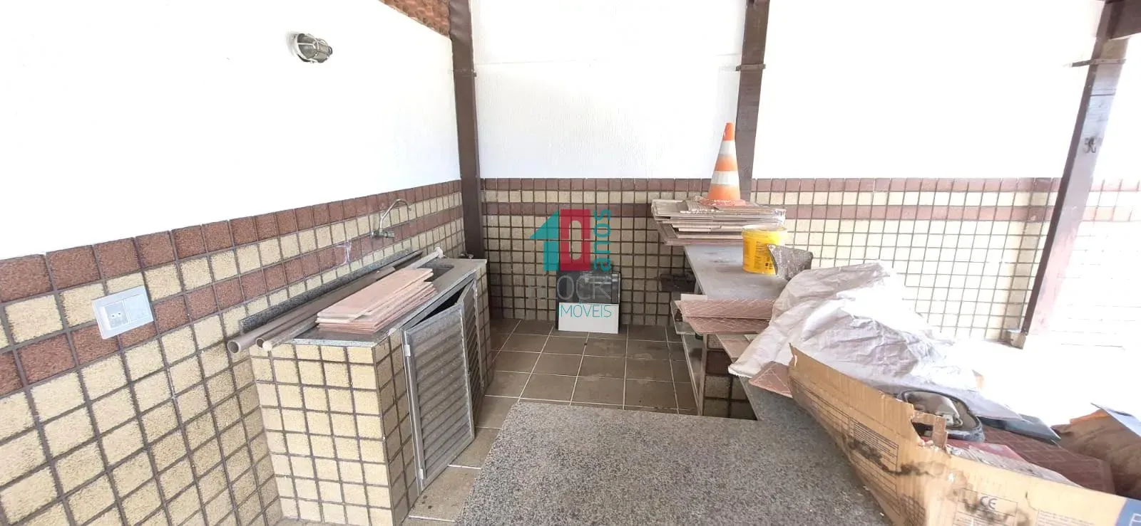 Apartamento com 4 quartos e cozinha separada — photo 18
