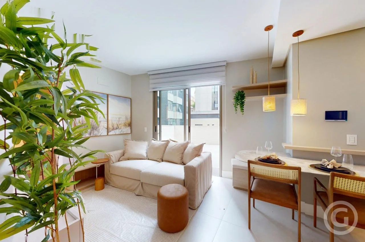 Home office in a one-bedroom apartment, 115 m²