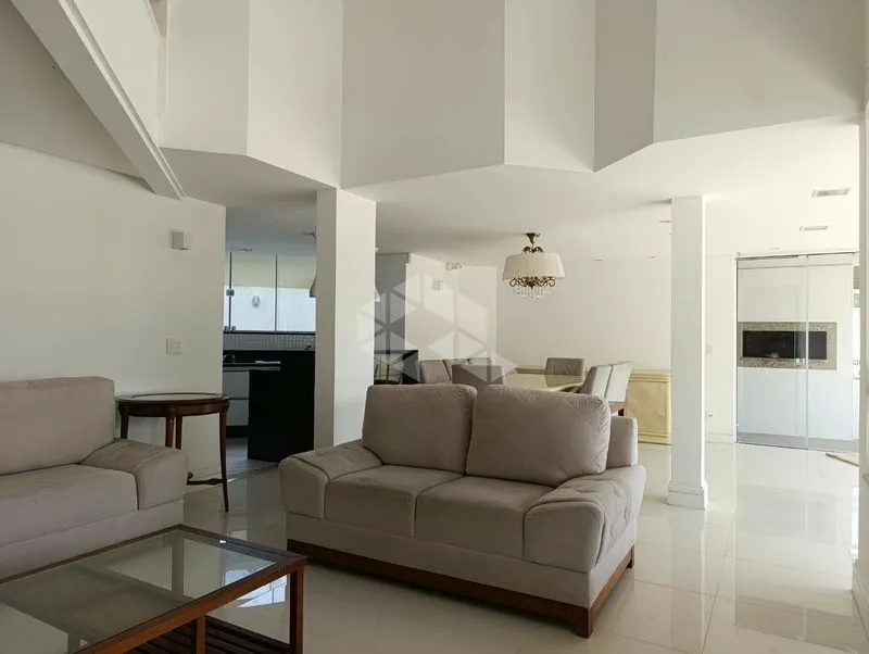 Furnished house, 222 m², with a bathtub — photo 8