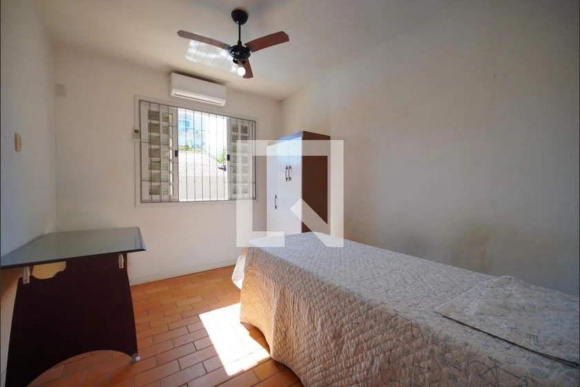 House with 4 bedrooms and a private garden — photo 6