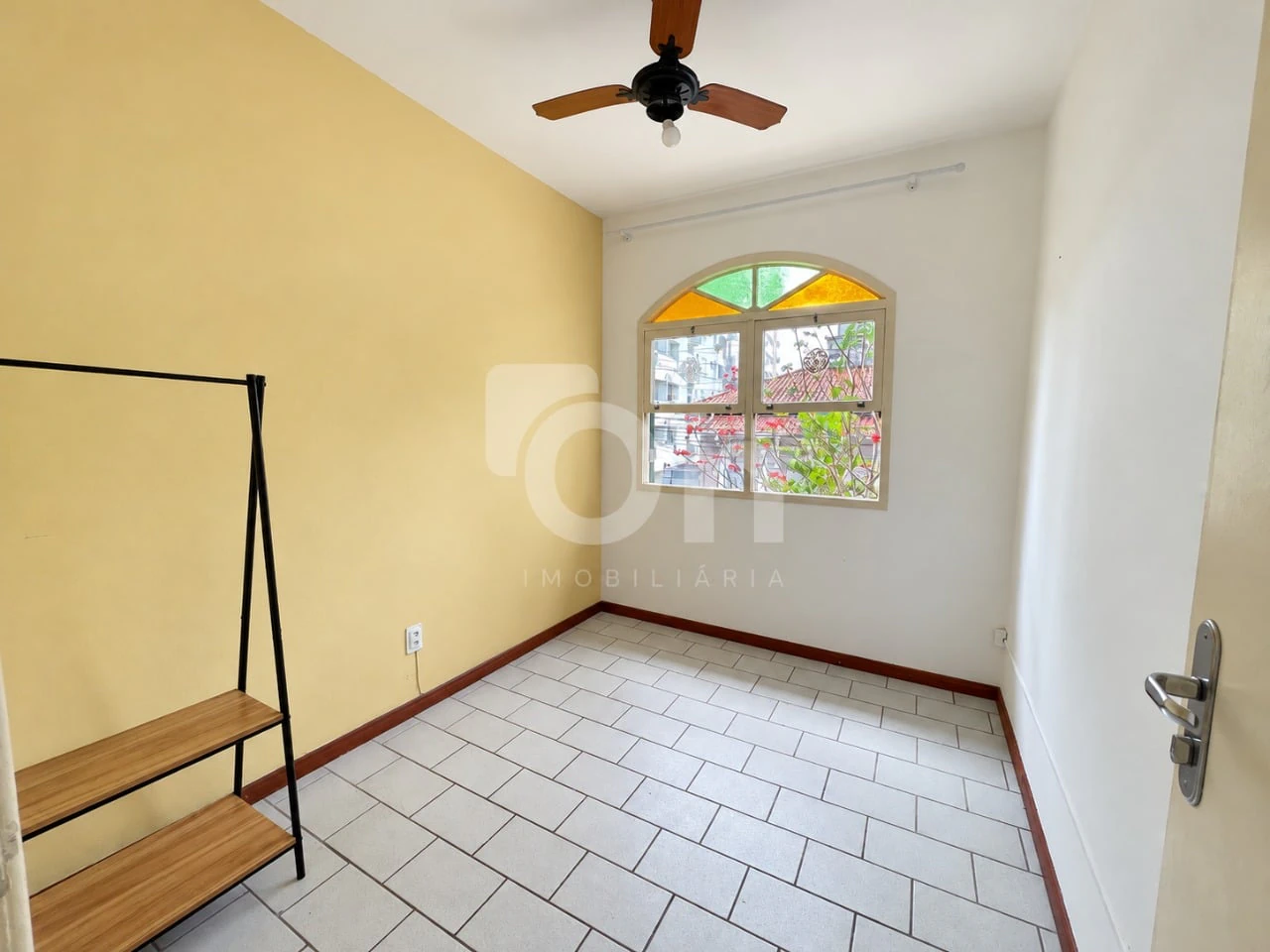 Home office in a 3-bedroom house, 65 m² — photo 4