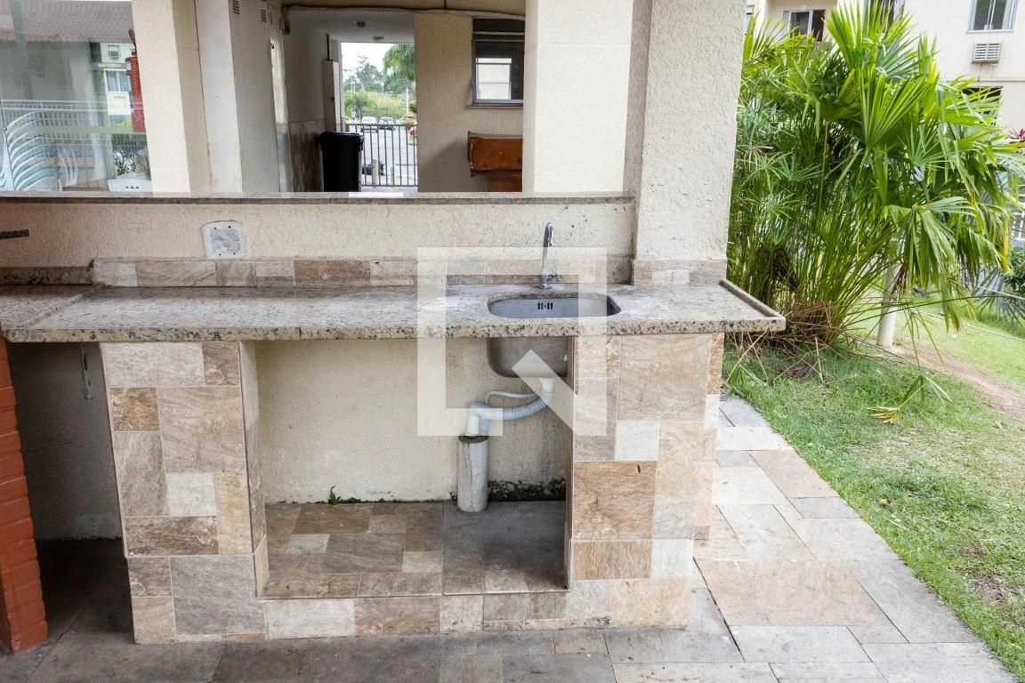 Apartamento com 2 quartos, 1 banheiro e varanda — photo 53