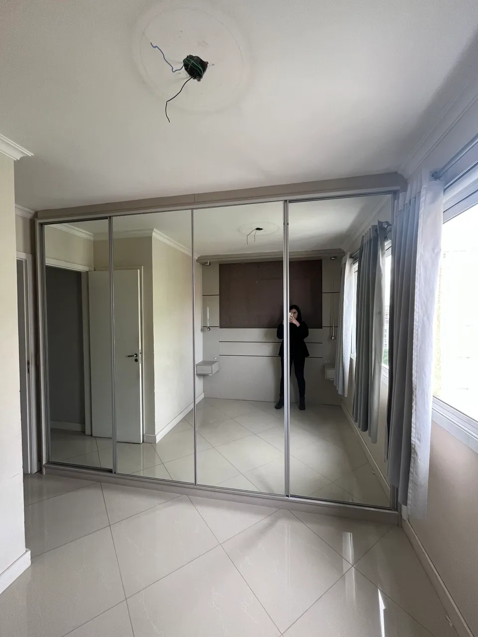 Furnished apartment with 2 bedrooms and open-plan kitchen — photo 3