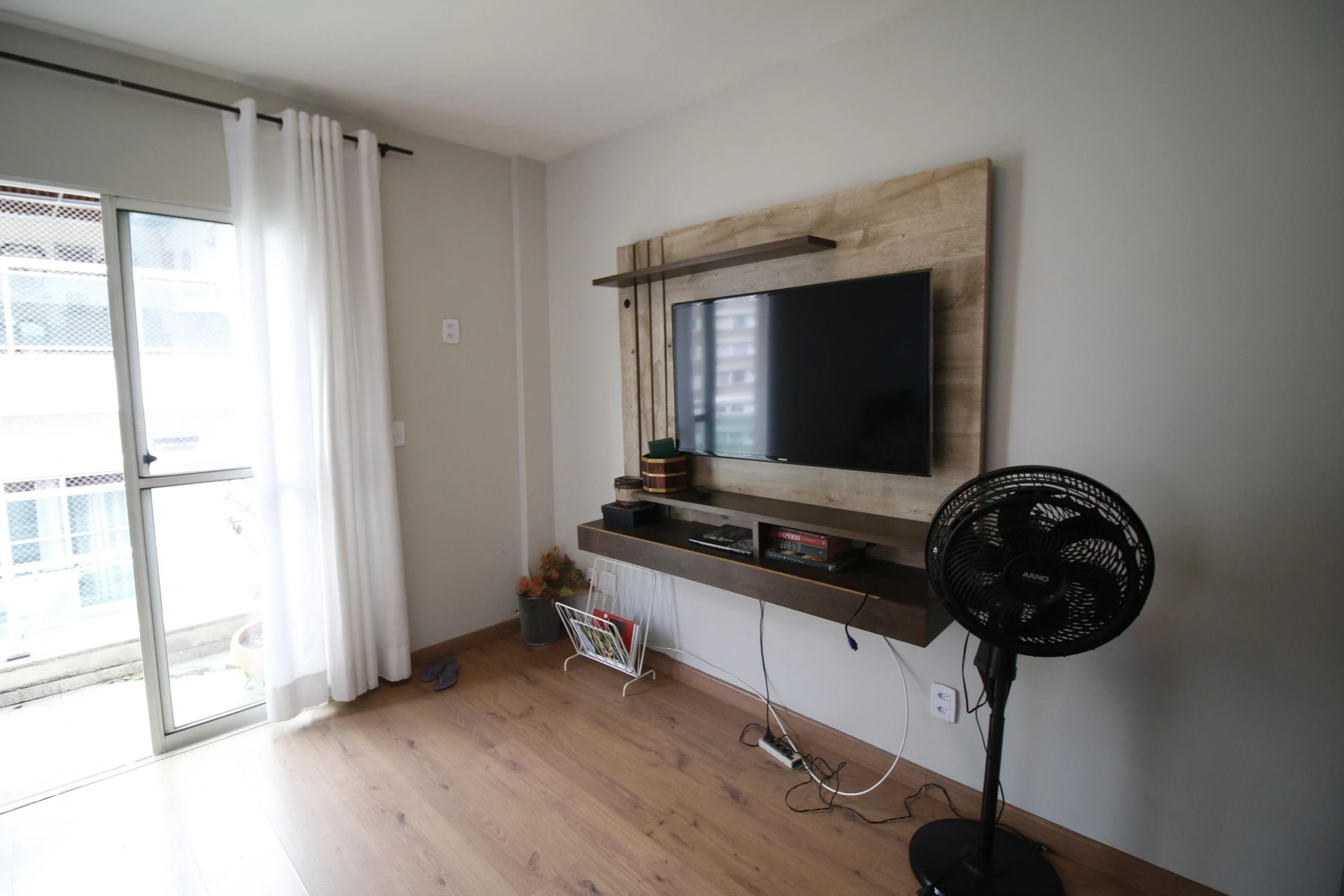 Apartment, 161 m², with a grill on the balcony — photo 4