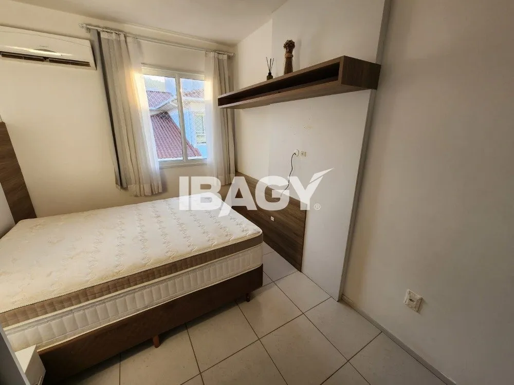 Glass-enclosed balcony in a 2-bedroom apartment, 66 m² — photo 7