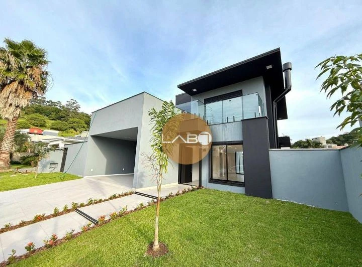 Дом с 4 спальнями с ванной и площадью 490 м² — photo 8