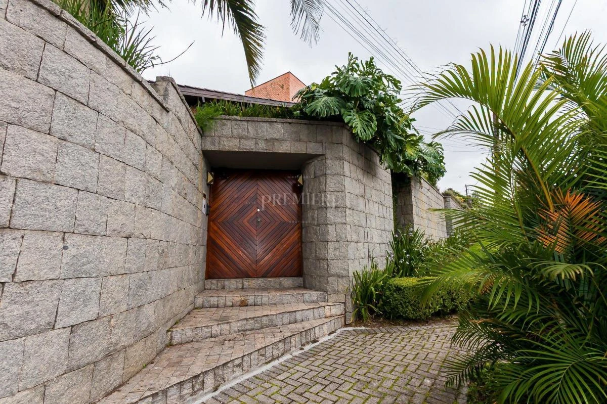 7-bedroom house with a home office in Curitiba — photo 25