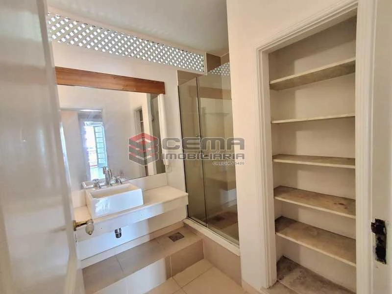 Apartamento de 4 quartos com 414 m² e varanda — photo 23