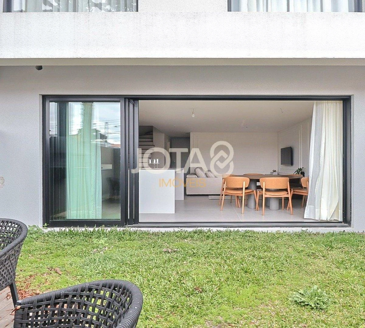 House with open-plan kitchen, 3 bedrooms and 2 parking — photo 30