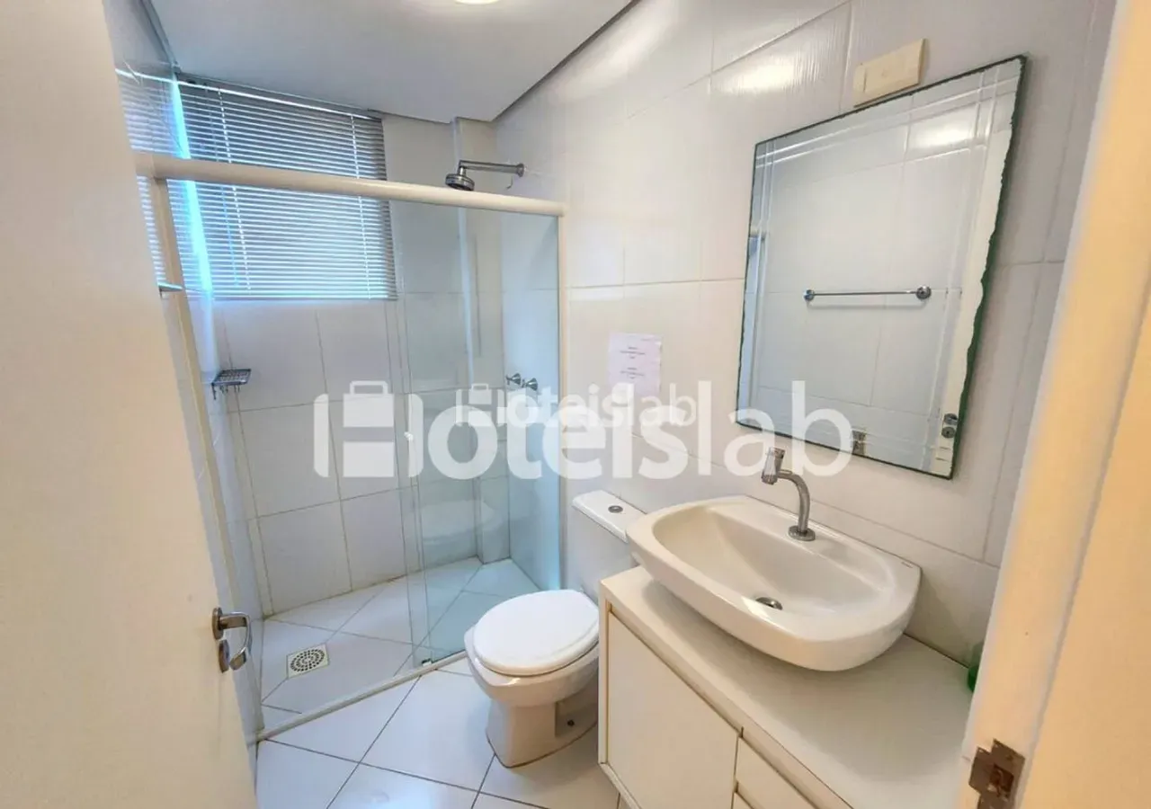 2-bedroom apartment, 1 with its own bathroom, 65 m² — photo 21