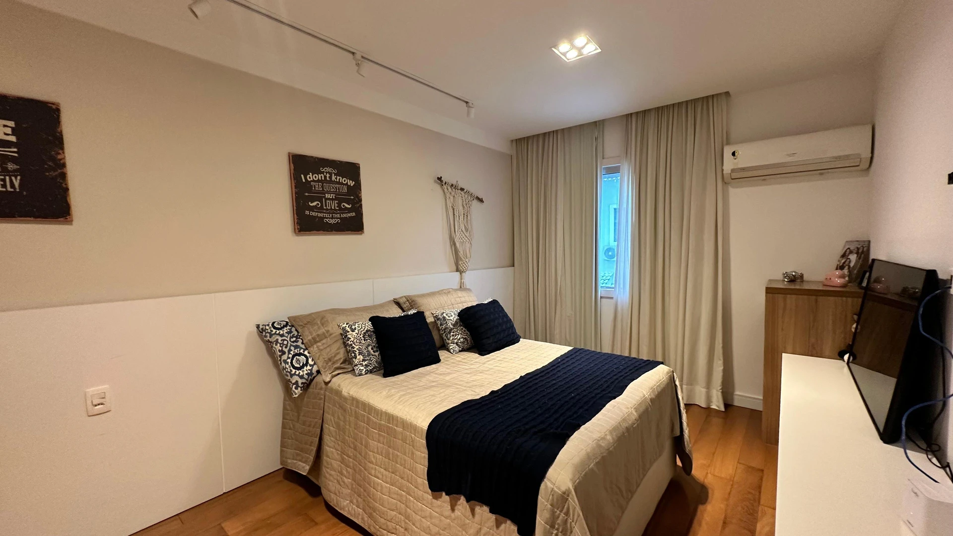 Furnished house, 360 m², with a walk-in closet — photo 12