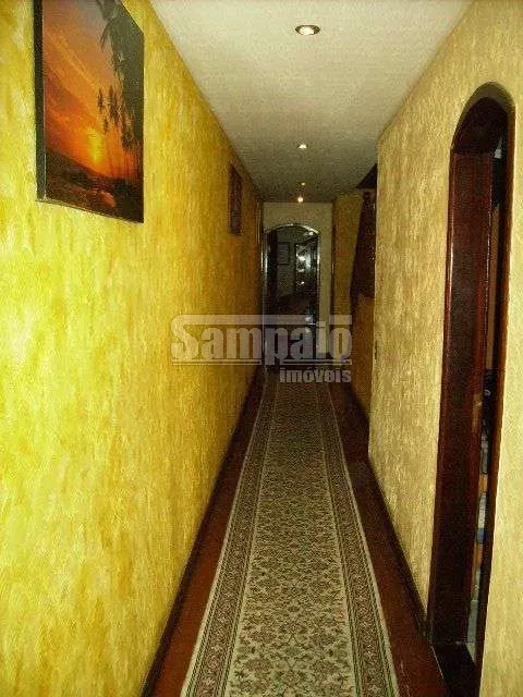 4-bedroom house with 2 bathrooms and a balcony grill — photo 12