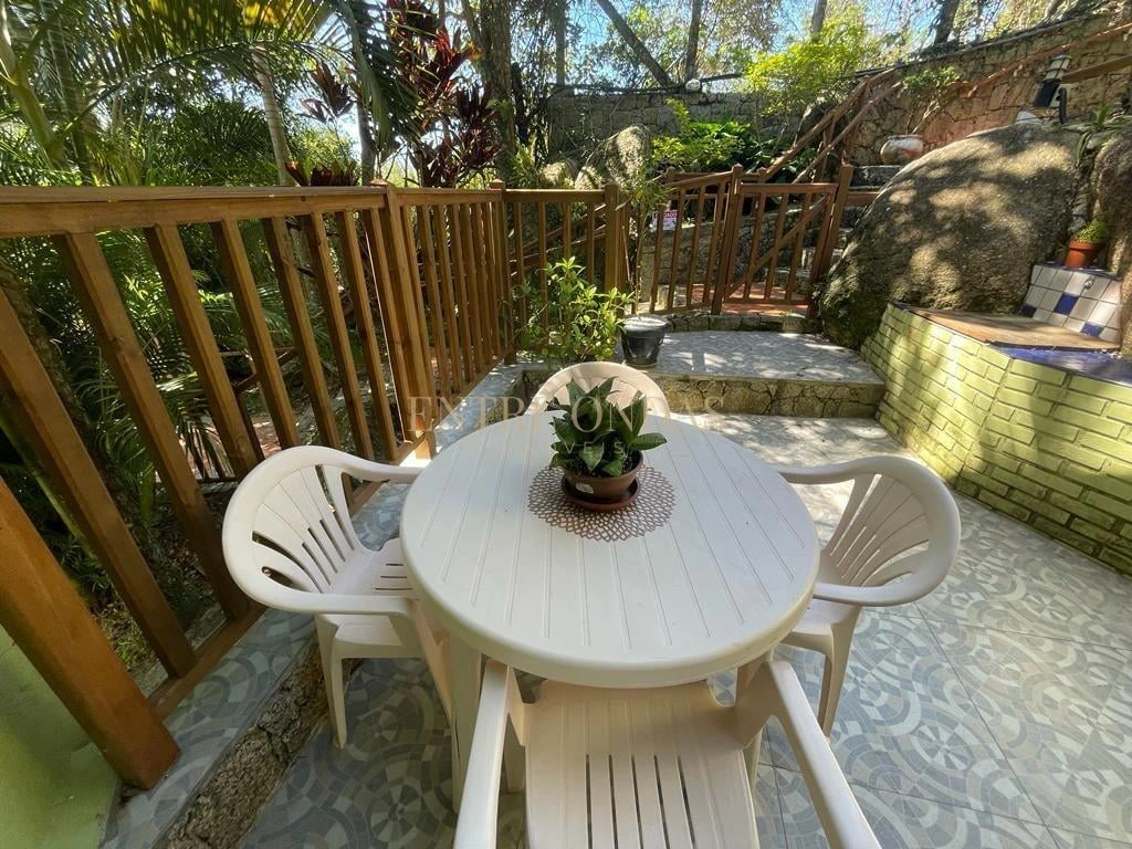 Furnished house with 8 bedrooms and 10 bathrooms, 2,500 m² — photo 20