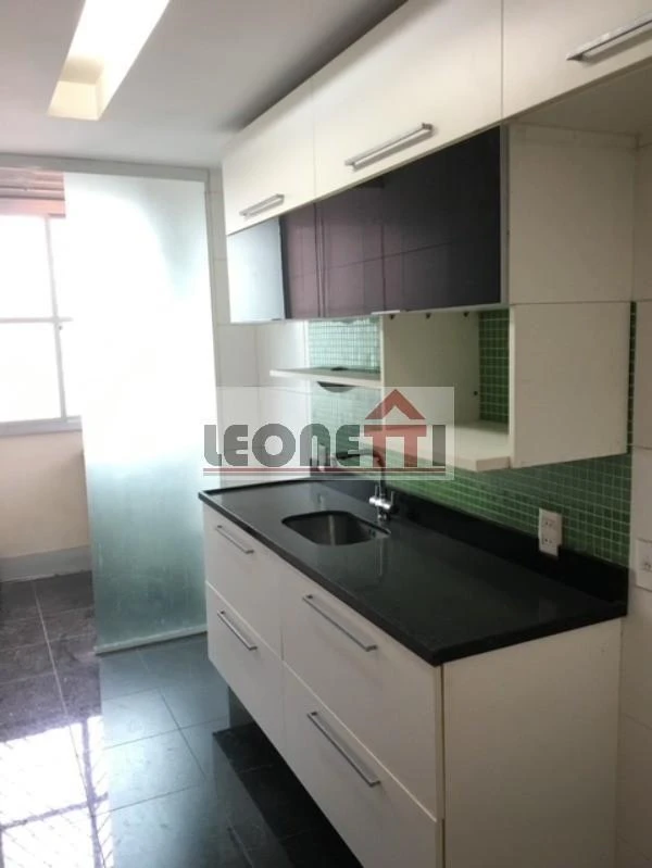 2-bedroom apartment with suite and 1 parking space — photo 3