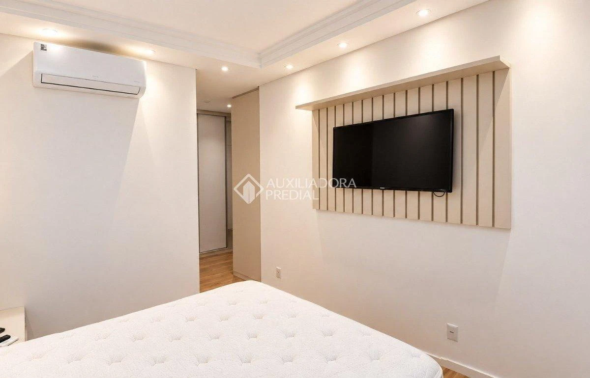 3-bedroom apartment with a park view in Florianópolis — photo 3