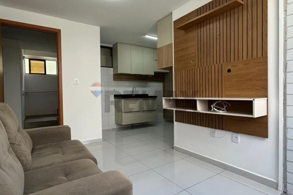 Home office in a 2-bedroom apartment, 43 m² — photo 3