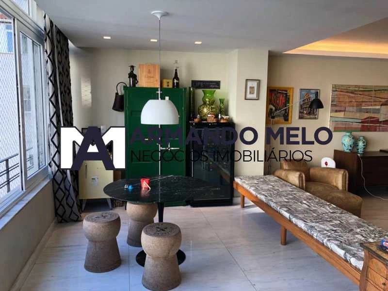 3-bedroom apartment with a water view in Rio de Janeiro — photo 10