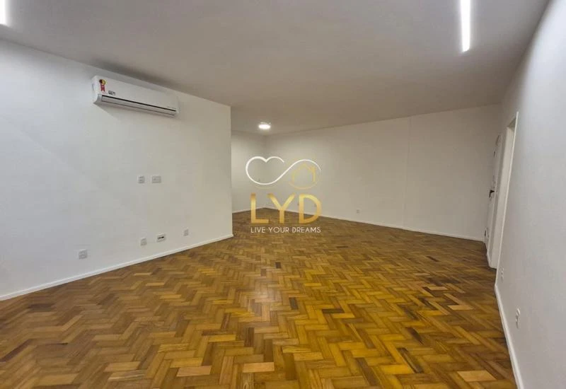 3-bedroom apartment with floor-to-ceiling windows — photo 20
