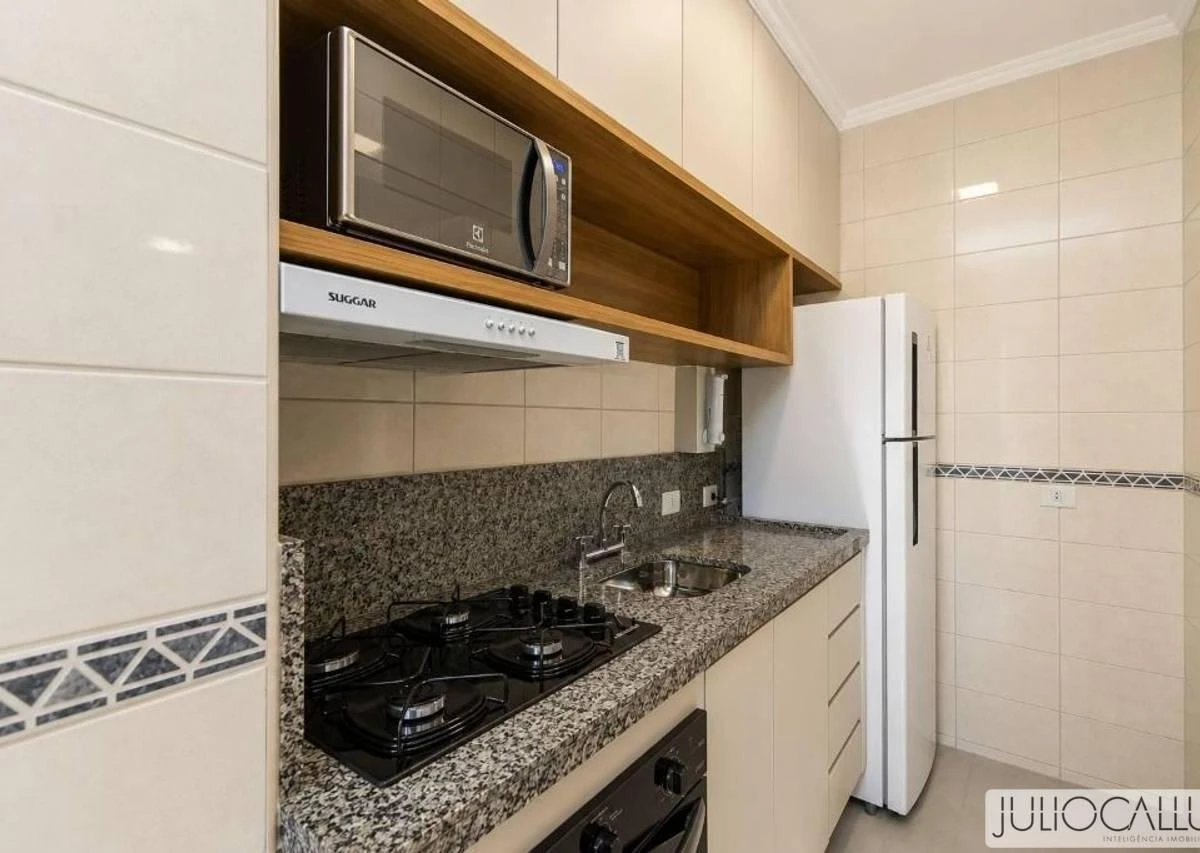 One-bedroom apartment with a washing machine — photo 9