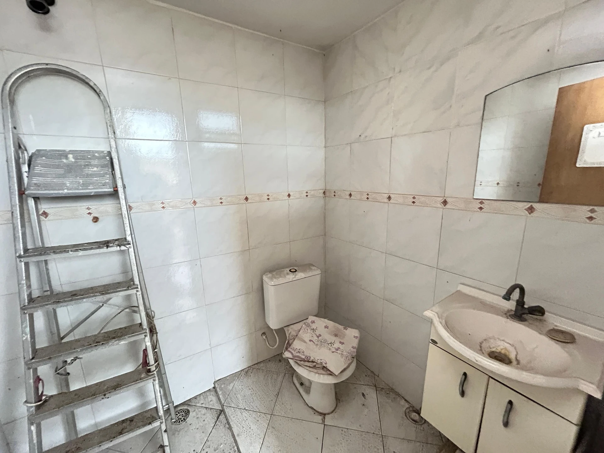 House, 300 m², with a walk-in closet — photo 69