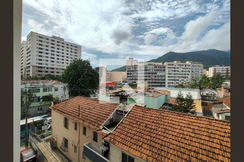 Квартира 69 м² із заскленим балконом та видом на гори — photo 35