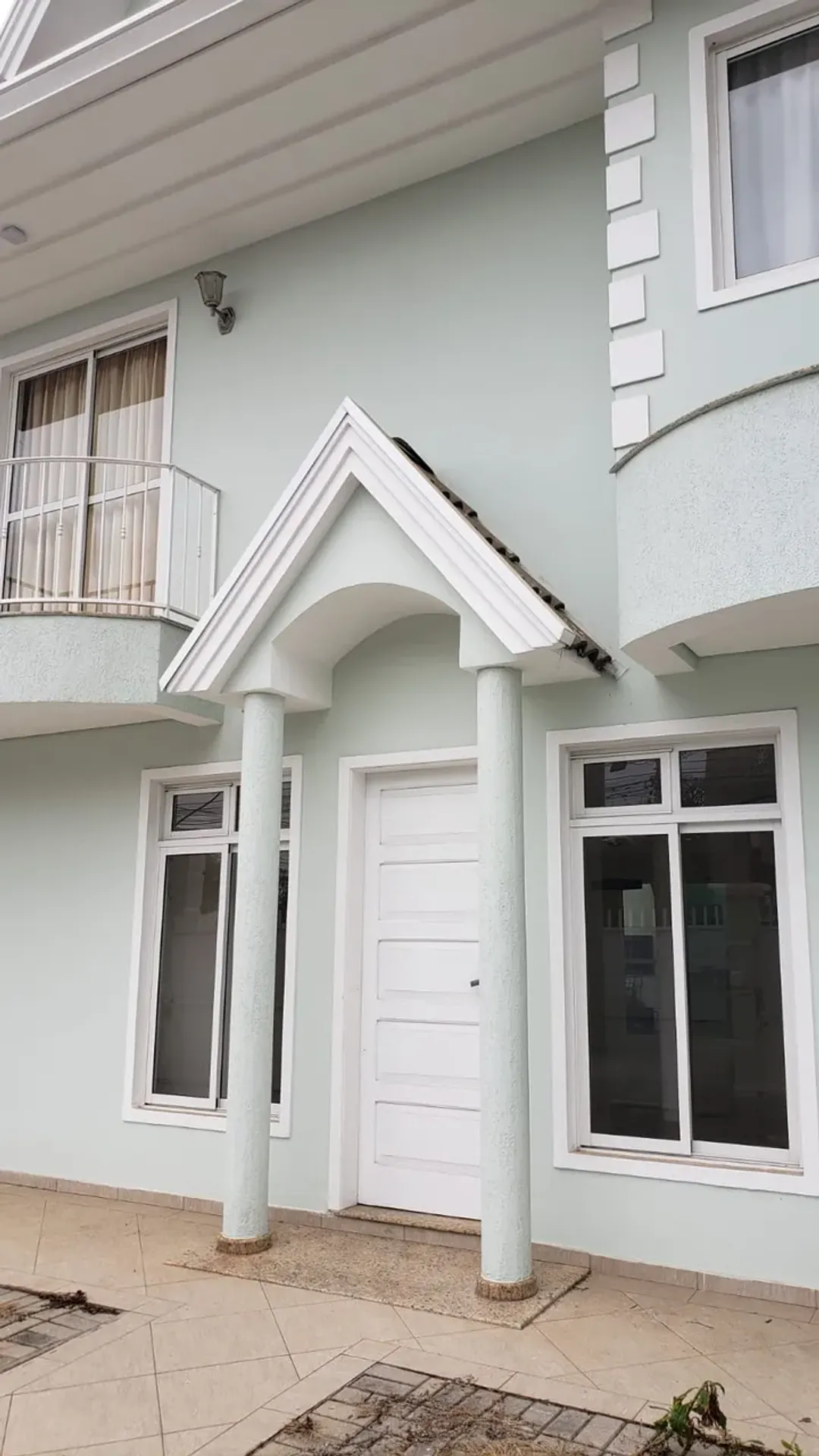 Casa com 4 quartos e 4 banheiros, 250 m² — photo 14