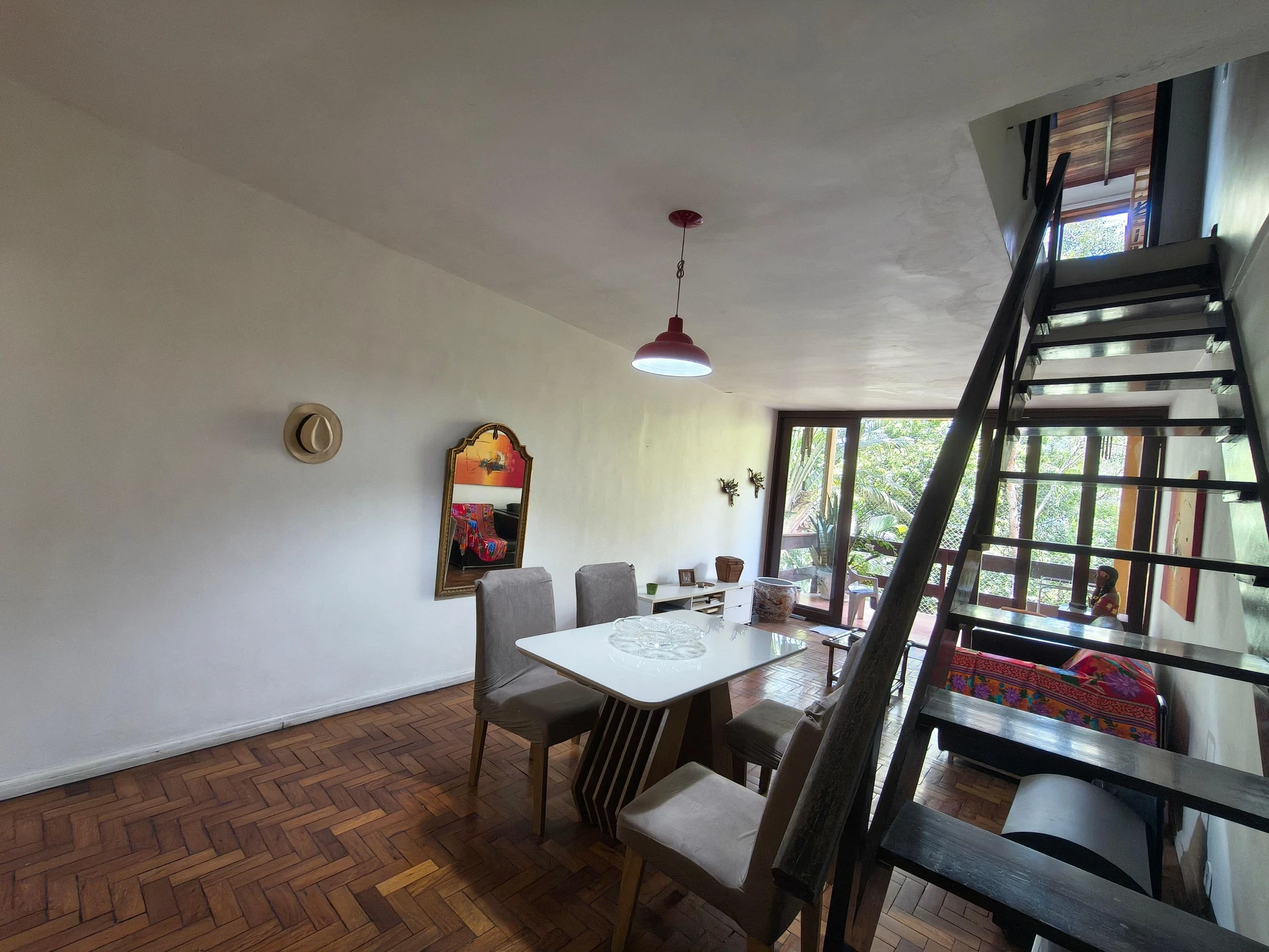 Furnished house with 3 bedrooms and enclosed balcony — photo 7