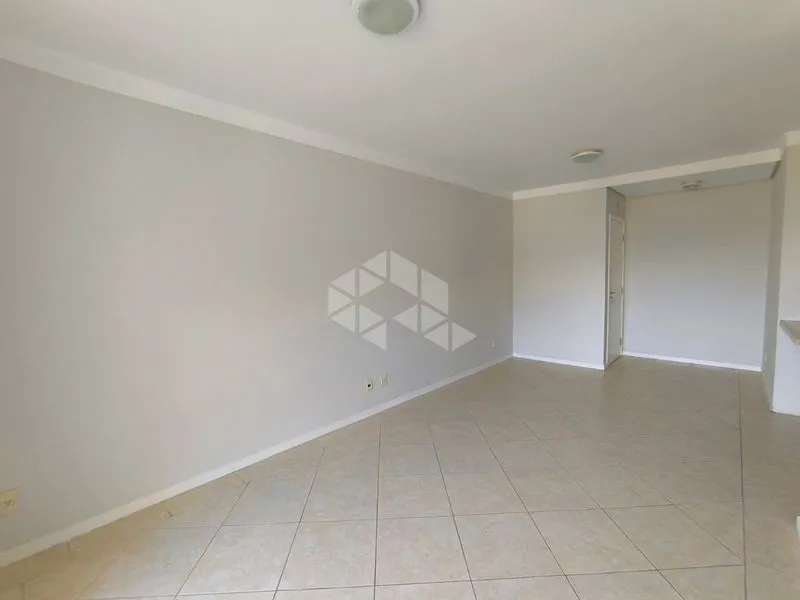 85 m² apartment with balcony and built-in grill