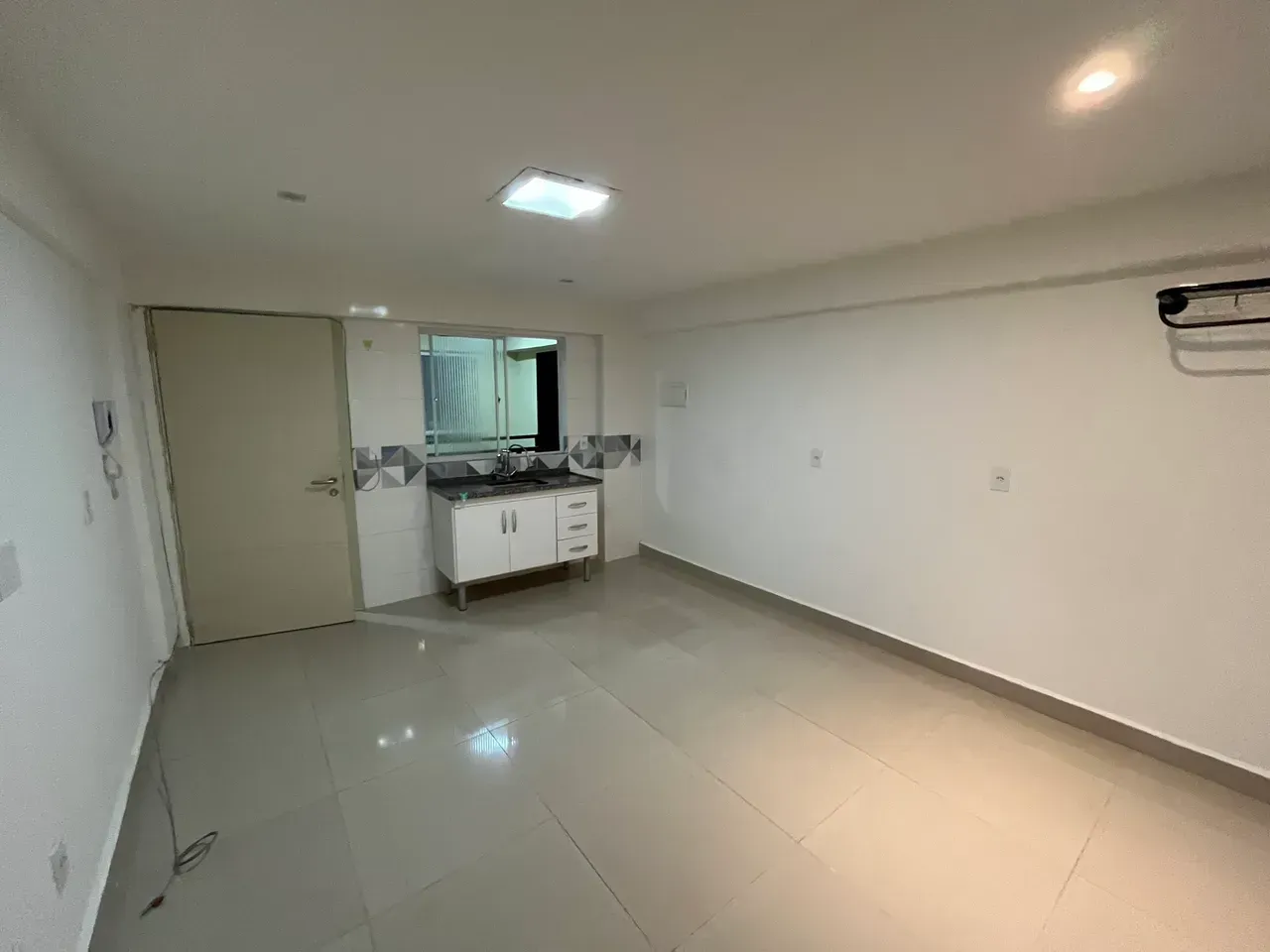 Estúdio reformado de 20 m² com 1 banheiro e ar-condicionado