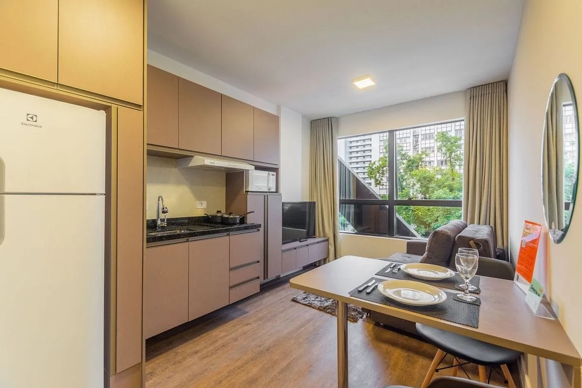 Apartment on the 5th floor with wood or laminate floors