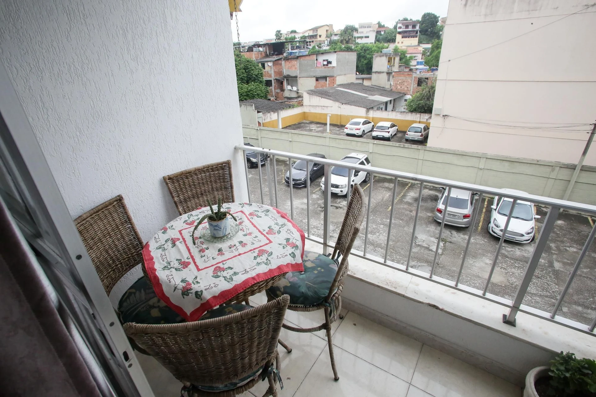 Apartamento mobiliado com 2 quartos e varanda — photo 6