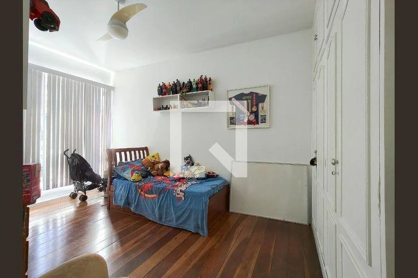 Rental apartment with 3 bedrooms and 208 m² — photo 7