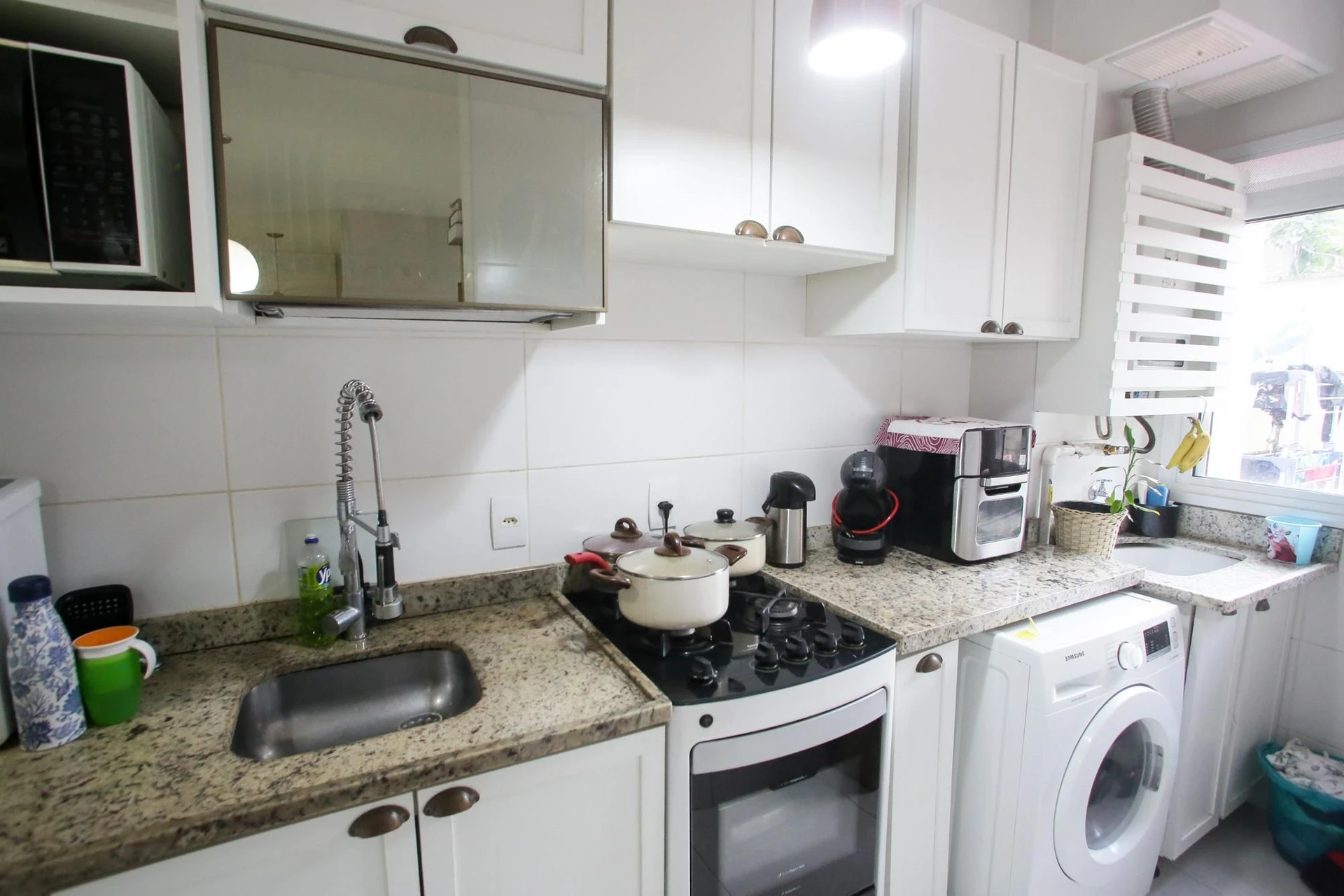 Furnished apartment with 2 bedrooms and open-plan gas kitchen — photo 2