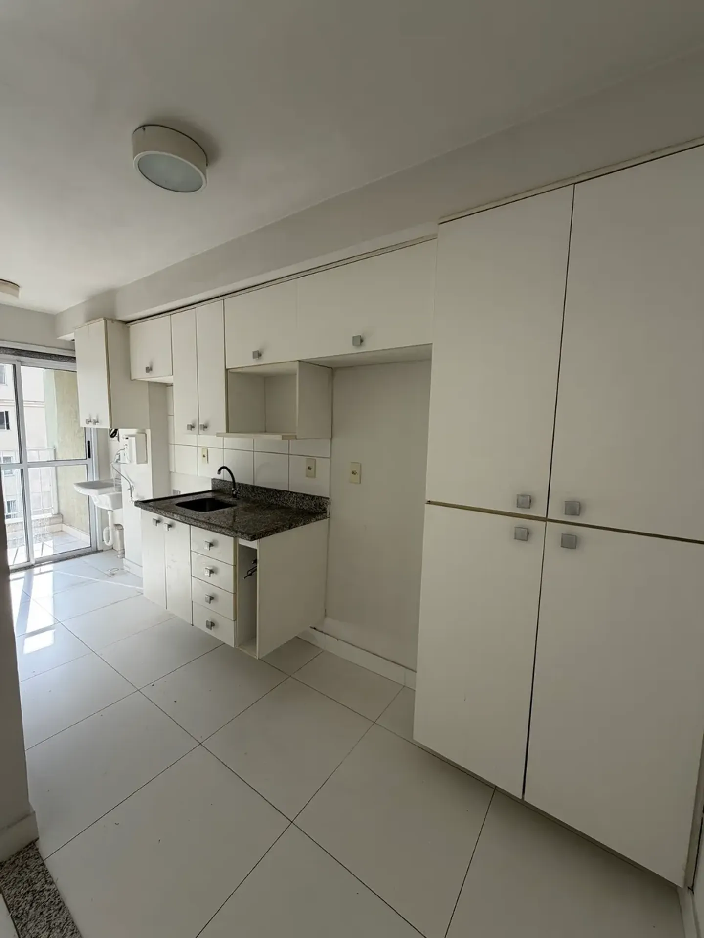 65 m² apartment with 2 bedrooms and 2 bathrooms — photo 27