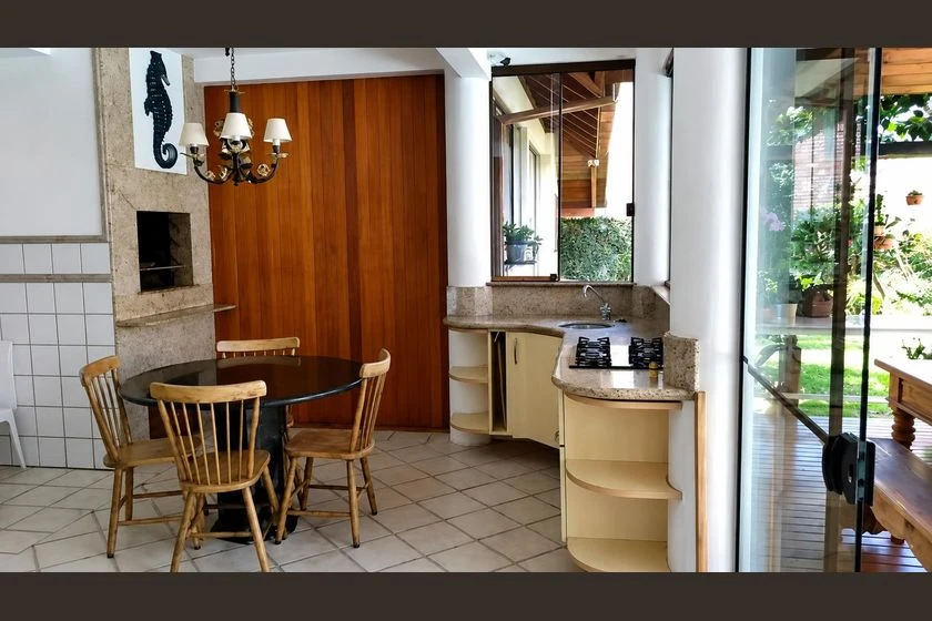 Casa amueblada con 4 dormitorios en suite y cocina a gas — photo 12