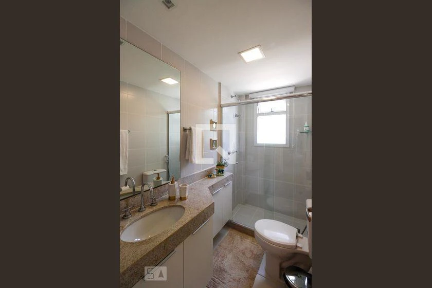 House for rent with 4 en-suite bedrooms and 450 m² — photo 39