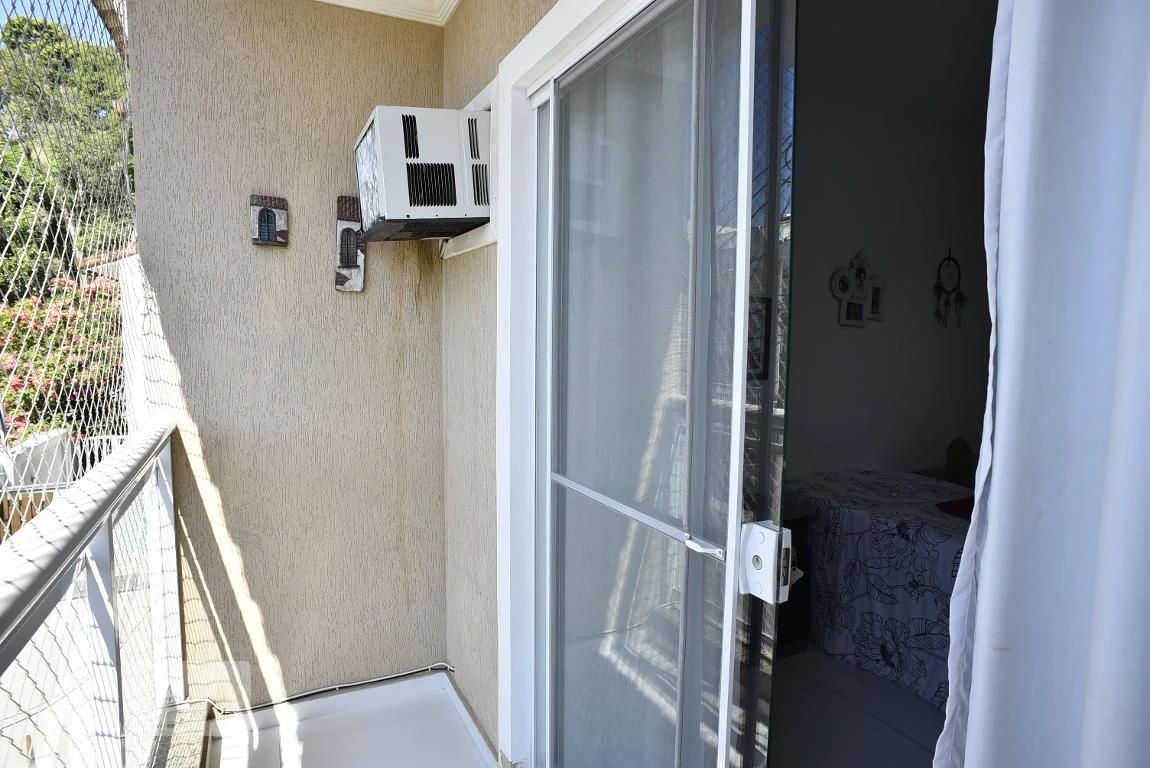 Furnished house with 2 en-suite bedrooms and laundry area — photo 27