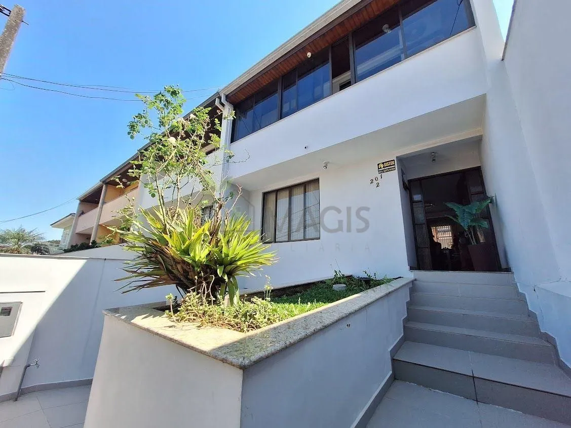 Furnished house, 203 m², with a home office — photo 16