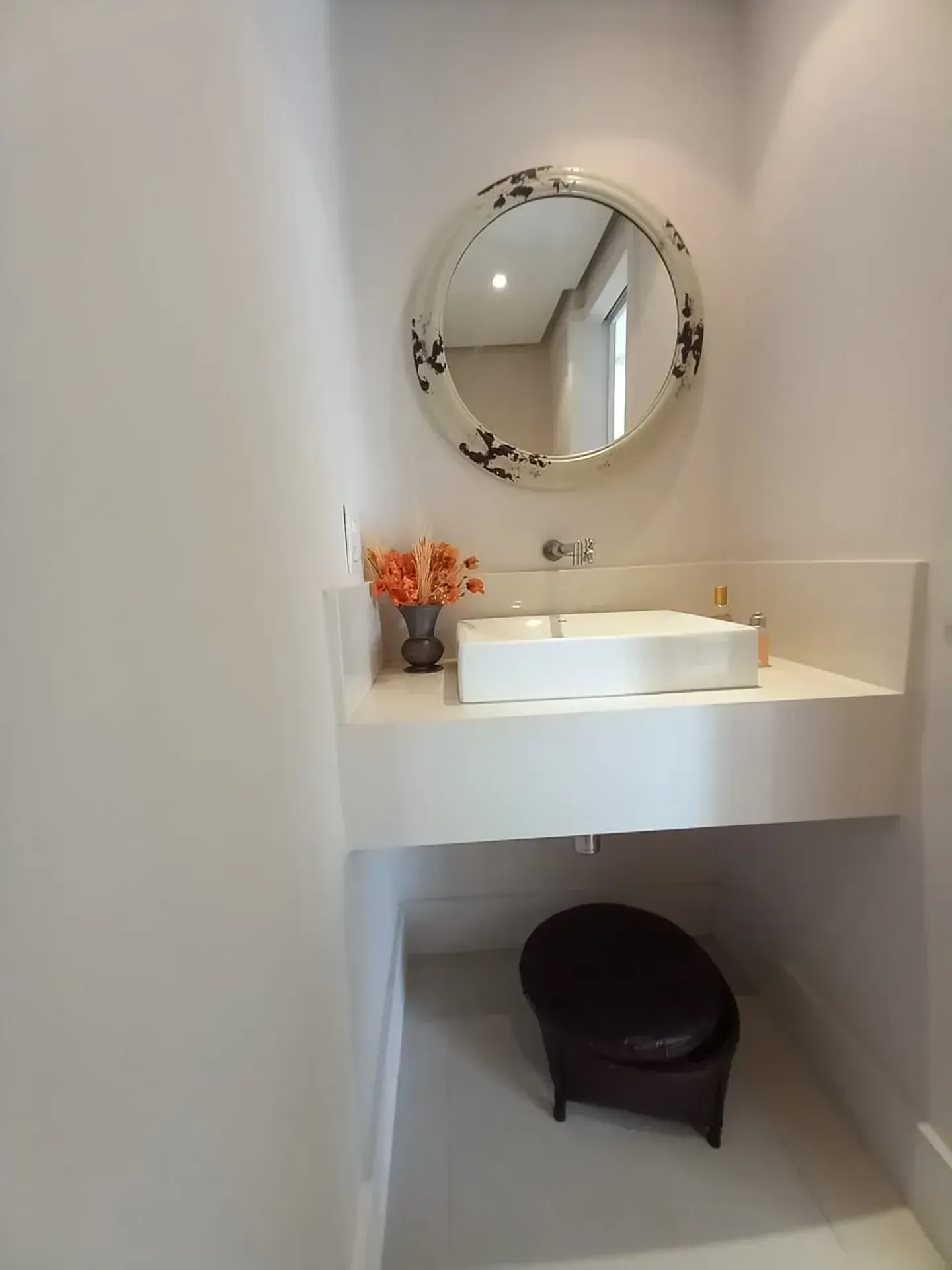 1-bedroom apartment with en-suite, 7th floor and private garden — photo 6