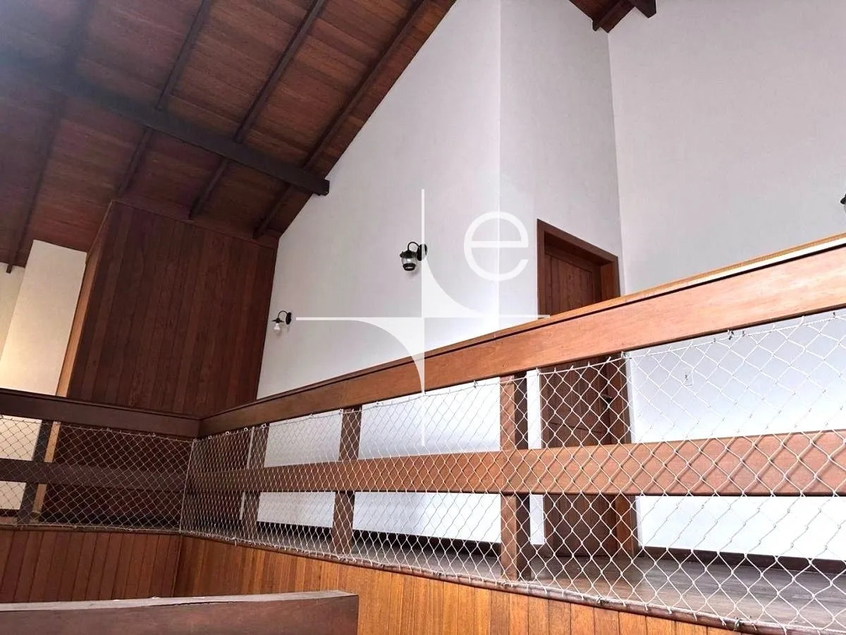 House with 3 bedrooms and 5 bathrooms, 481 m² — photo 22