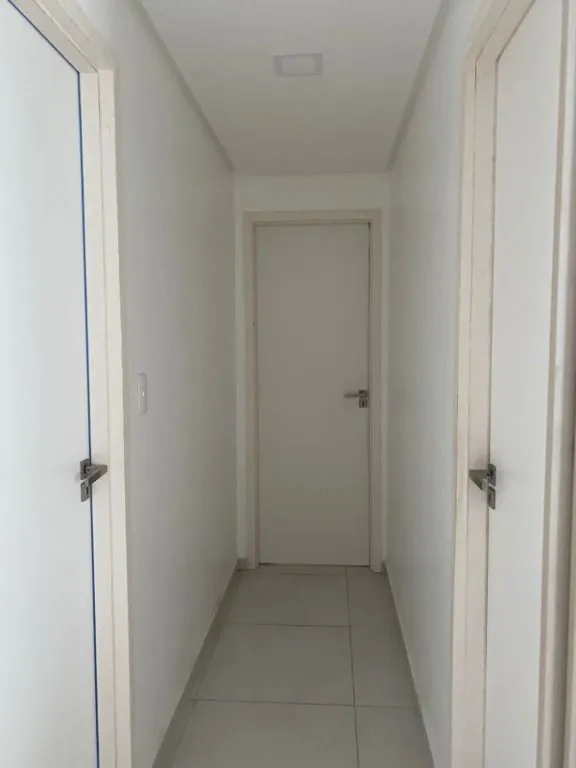 Furnished apartment, 92 m², with a glass-enclosed balcony — photo 23