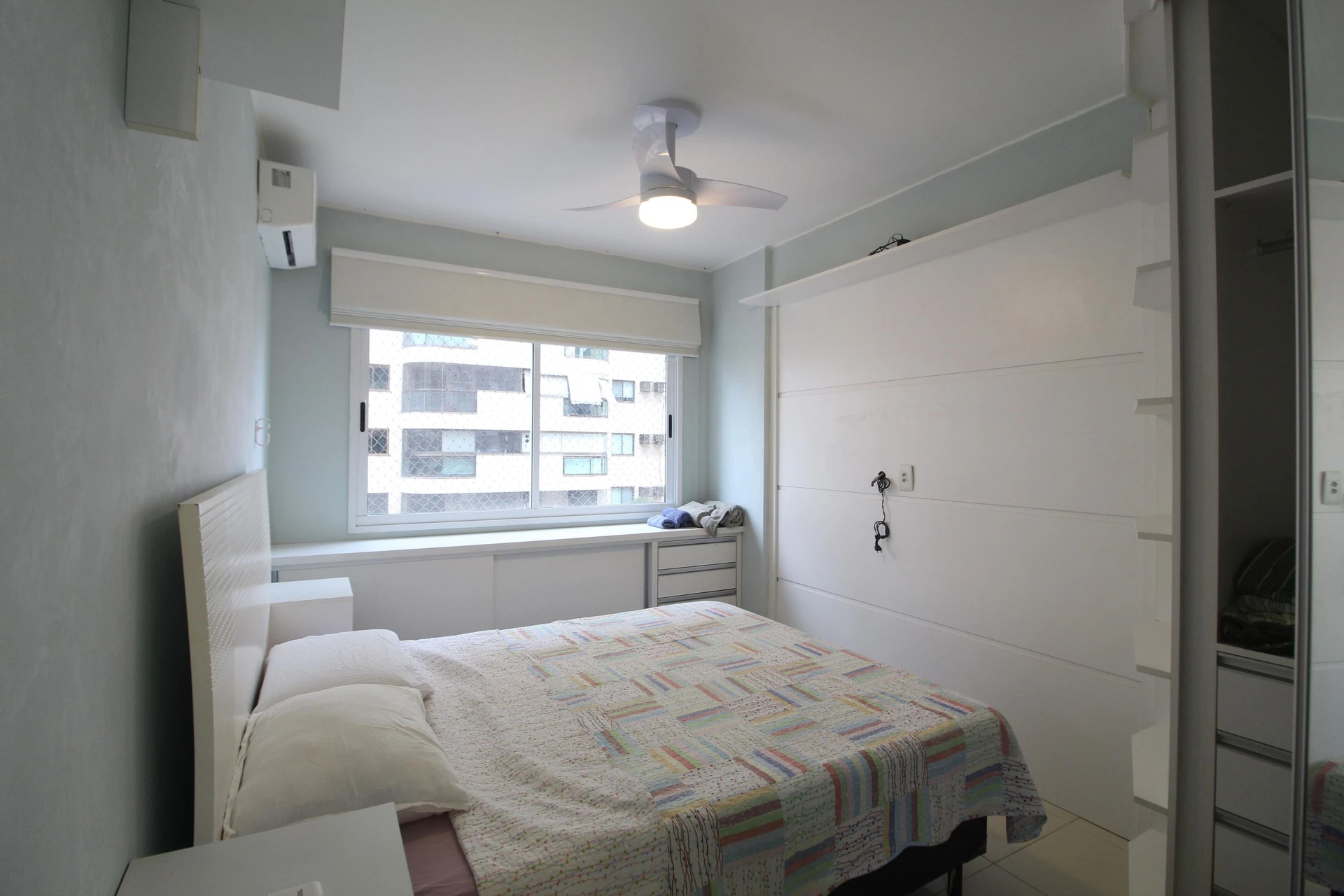 Furnished 3-bedroom apartment with 2 bathrooms — photo 7