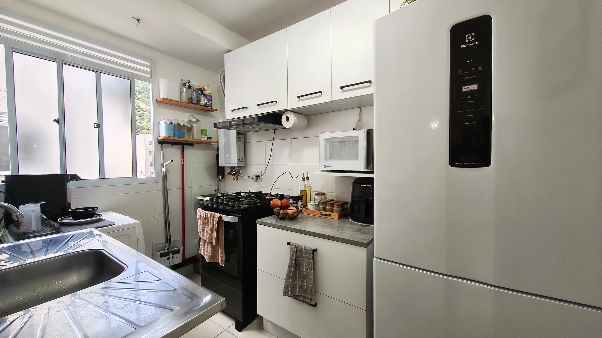 Washing machine in a 2-bedroom apartment, 44 m² — photo 2