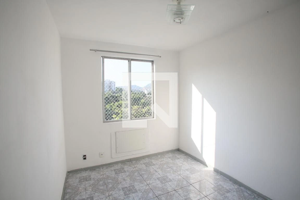 Rental apartment with 2 bedrooms and 1 bathroom — photo 25