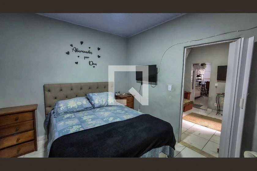 2-bedroom house with a garden — photo 3
