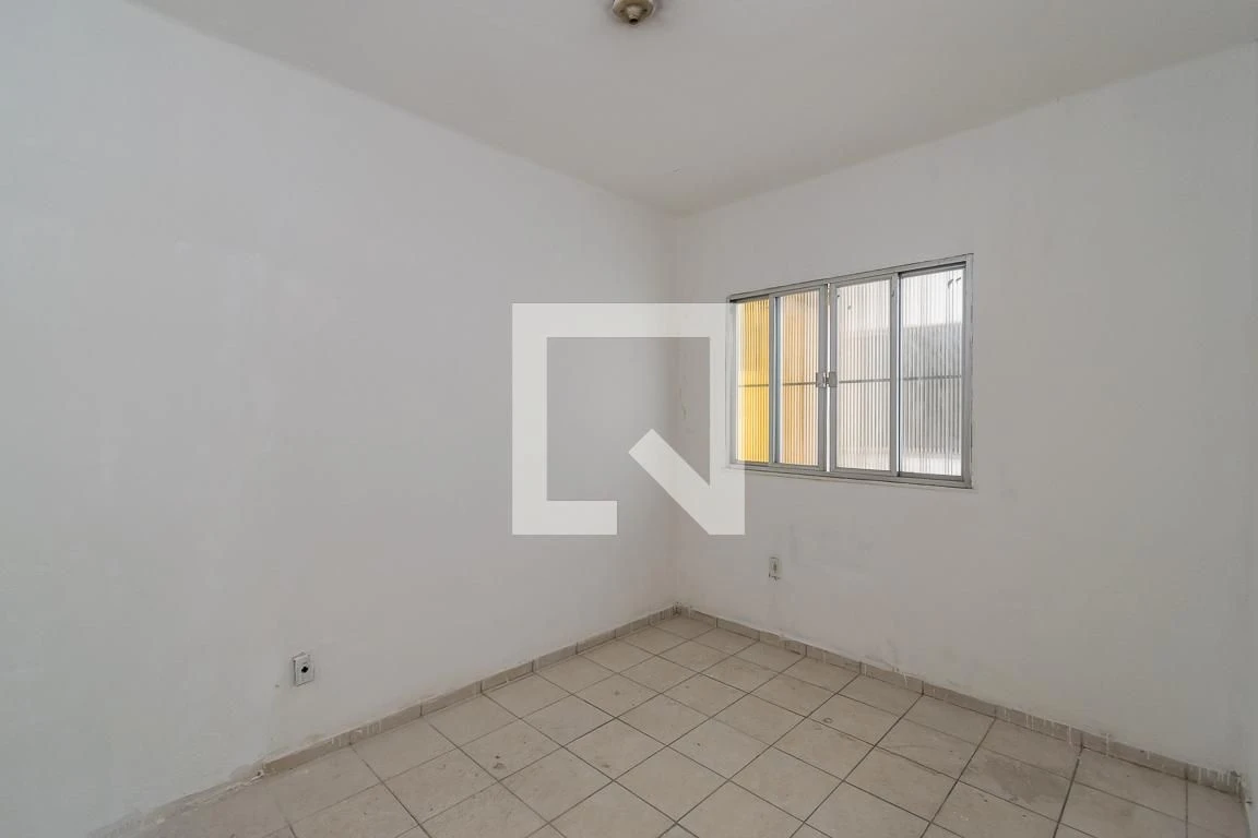 House with 2 bedrooms and a balcony — photo 4